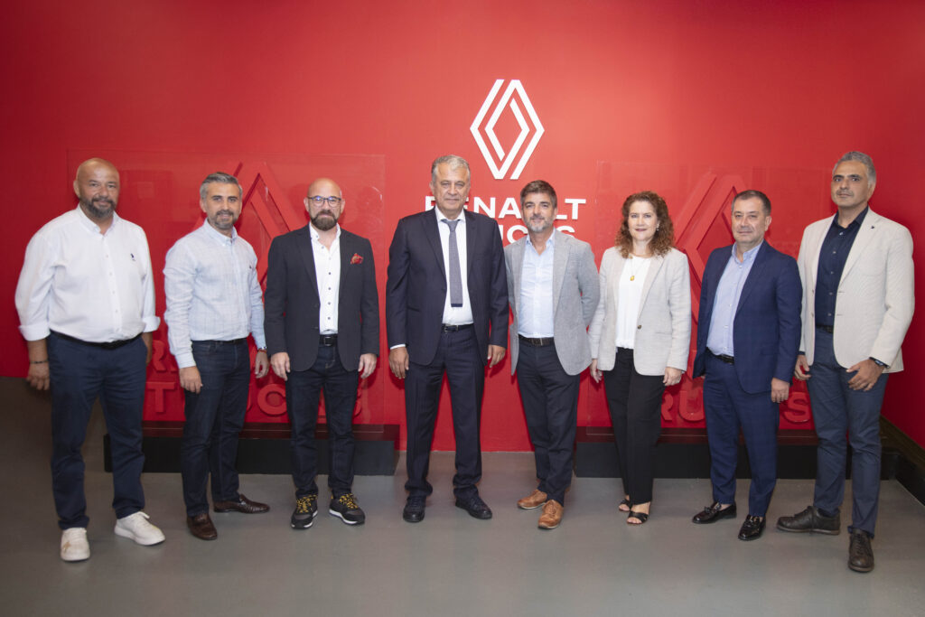 1756798733 Renault Trucks KEMAK A.S . Go rsel 3