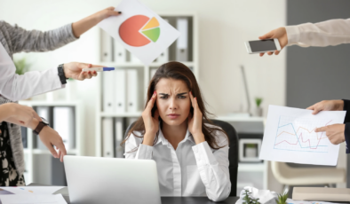 Beyaz yakalılar arasında yükselen sessiz çatlaklar