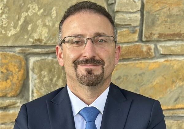 Mustafa Yeşiloğlu koltuğu teslim aldı