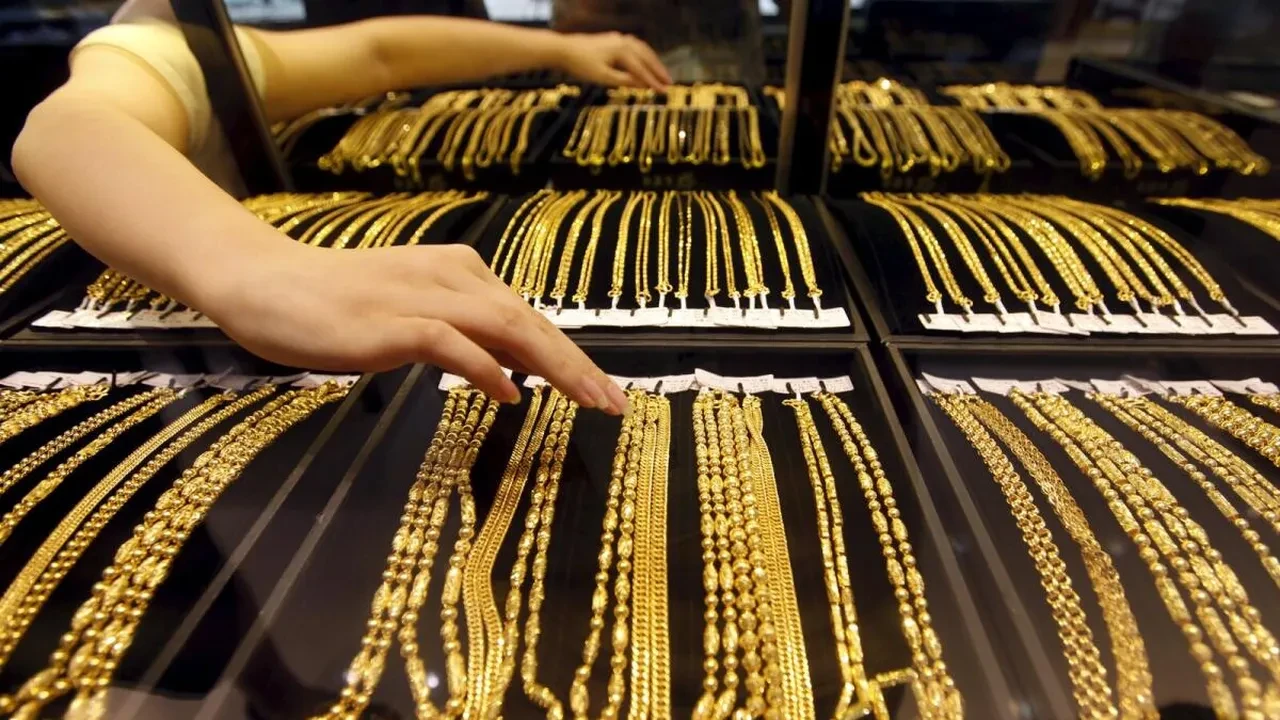 Altın rekor kırdı mı? 2 Eylül Kapalıçarşı gram altın fiyatı, çeyrek altın fiyatı ne kadar? 4 Altın rekor kırdı mı 2 Eylül Kapalıçarşı gram altın fiyatı çeyrek altın fiyatı ne kadar