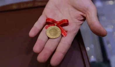 12 Eylül 2025 Kapalıçarşı gram altın fiyatı ne kadar? Çeyrek altın fiyatı 8 bin TL’yi aştı