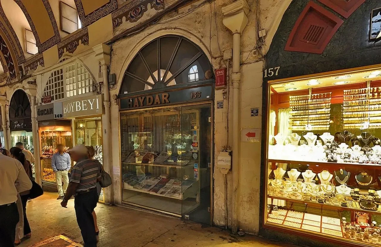 Altın fiyatları rekor kırdı! 30 Eylül 2025 güncel gram ve çeyrek altın fiyatları 3 Altın fiyatları rekor kırdı! 30 Eylül 2025 güncel gram ve çeyrek altın fiyatları