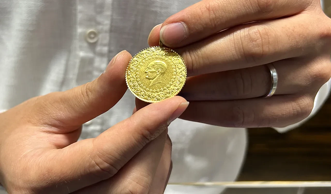 Altın fiyatları rekor kırdı! 30 Eylül 2025 güncel gram ve çeyrek altın fiyatları 4 Altın fiyatları rekor kırdı! 30 Eylül 2025 güncel gram ve çeyrek altın fiyatları