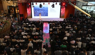 Girişimciliğe destek verdi iletişimin yıldızı oldu