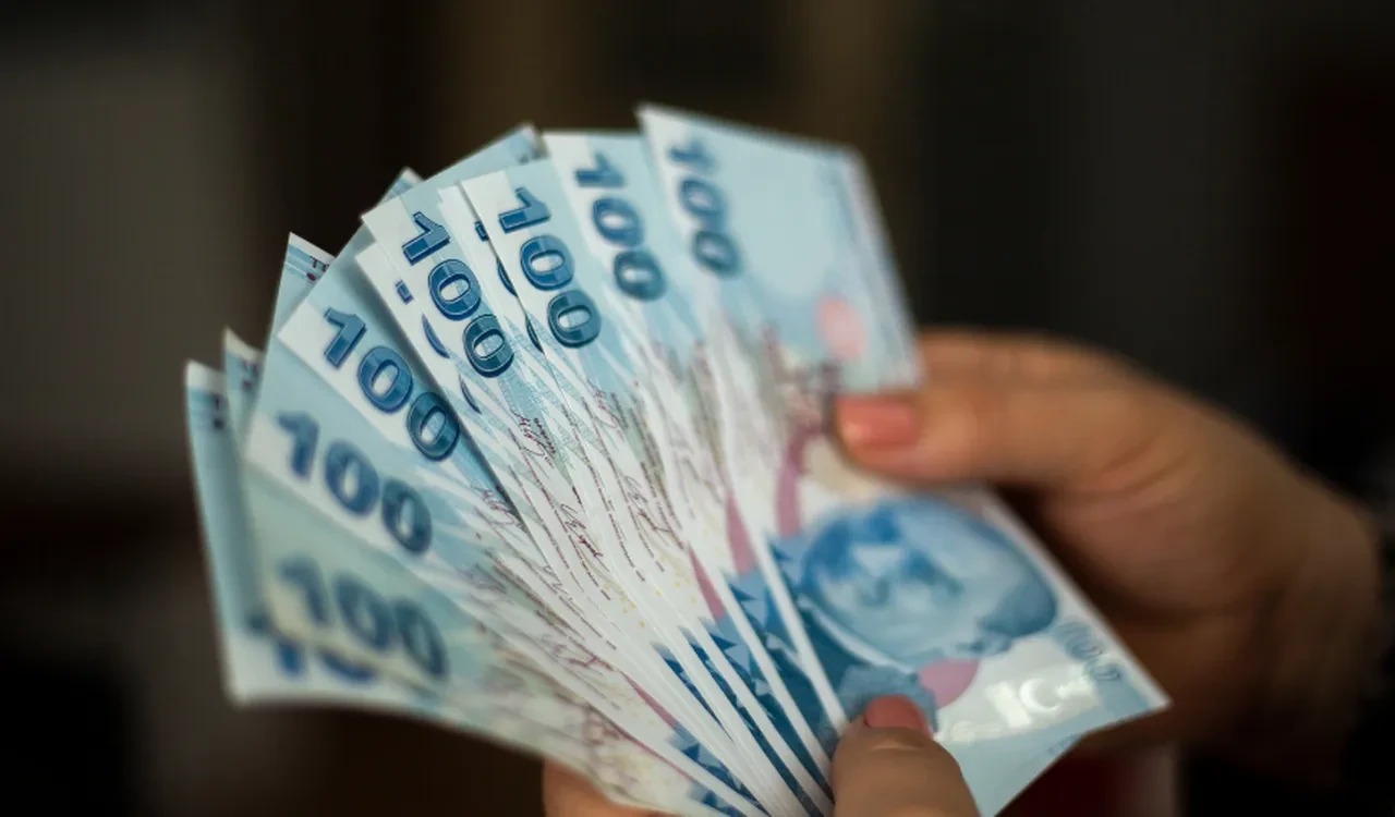 Memur ve emekliye çifte zam müjdesi! İsa Karakaş detayları aktardı