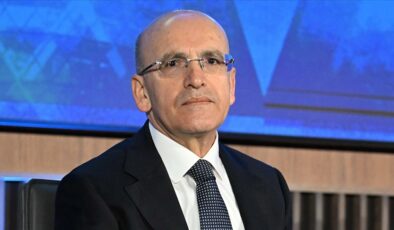 Bakan Mehmet Şimşek: 2025’te cari açığın GSYH’ye oranı yüzde 1,4 olacak