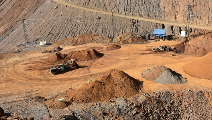 Tarihin en büyük madencilik anlaşmalarından: Anglo Teck doğuyor