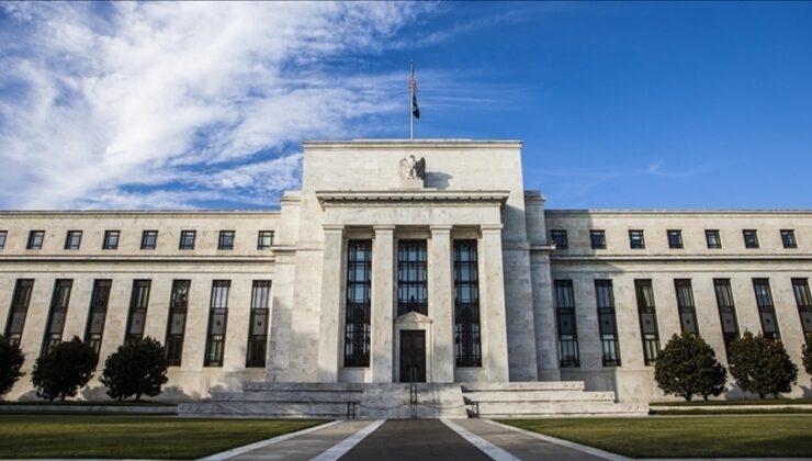 Fed faizi 25 baz puan indirdi