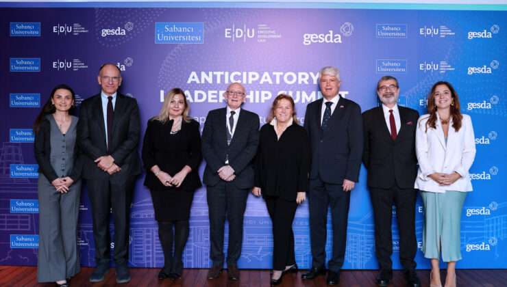 Öngörülü Liderlik Zirvesi’nde geleceğin vizyonu konuşuldu