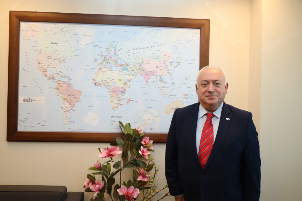 1761642844 BEDRI GIRIT4