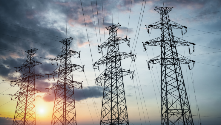 Türkiye’nin elektrik kurulu gücü 121 bin megavatı aştı