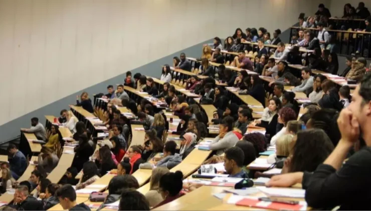 YÖK’ten üniversiteleri üç yıla düşürecek yeni düzenleme