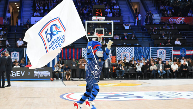 Anadolu Efes ve FC Barcelona karşılaşmaya hazır