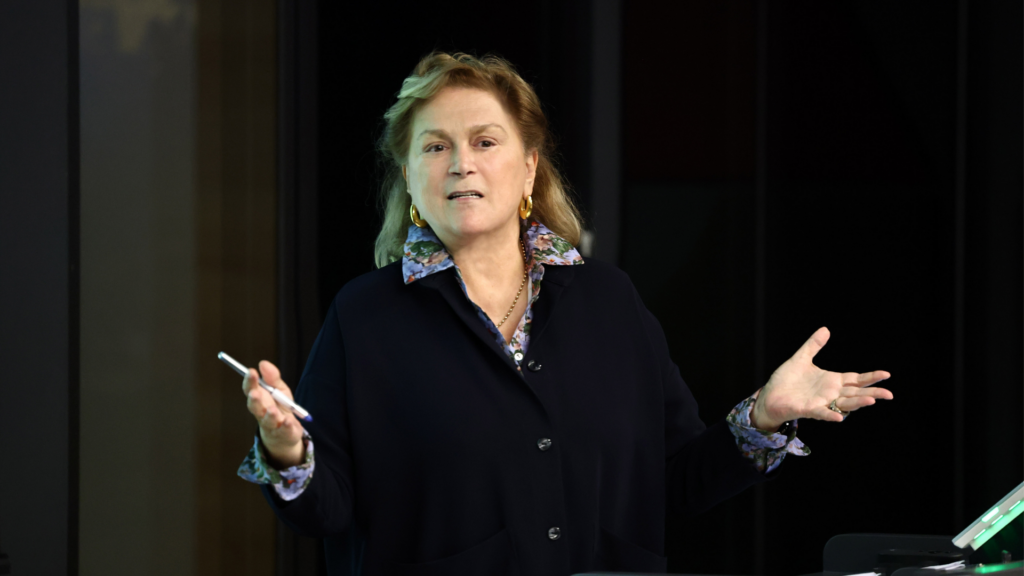 Sabancı’dan öğrencilere ilham dolu mesaj 4 Adsiz tasarim 34