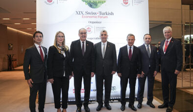 Bakan Bolat’tan İsviçreli yatırımcılara çağrı: Kafkasya ve Asya kapınız biziz!