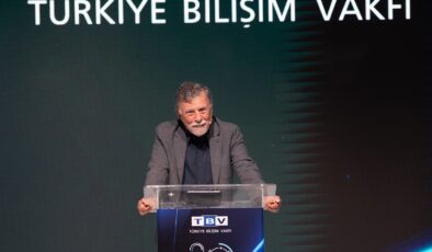“Yapay zekâyı anlamadan geleceği şekillendiremeyiz”