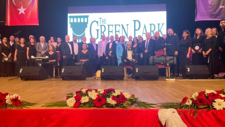 Adil Üstündağ’ın başarı hikayesi okuyucuyla buluştu