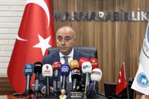 ali yildiz 3 4cd8d580 326a 4289 86ff e619143ebd3b