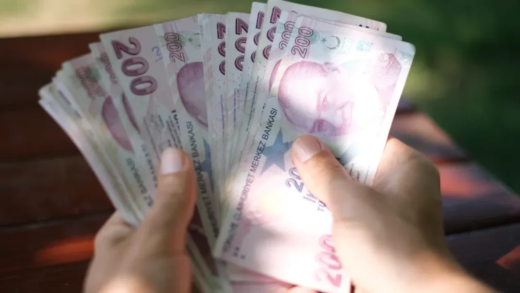 arac sahipleri dikkat tuvturk arac muayene ucretlerine zam geldi herkesin odeyecegi r 3266831 202511281127 3