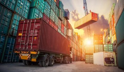 İstanbul ihracatçıları Türkiye ortalamasını aştı: 10 ayda rekor dış satım