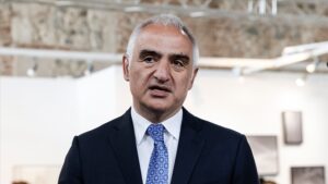 thumbs b c 3c9866eba37112a881fdd73d06184038