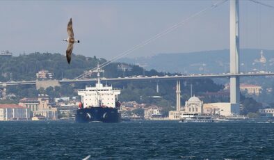 Dünyaya açılan kapı: Boğazlardan binlerce gemi geçti