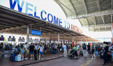 İngilizler Antalya’ya akın ediyor