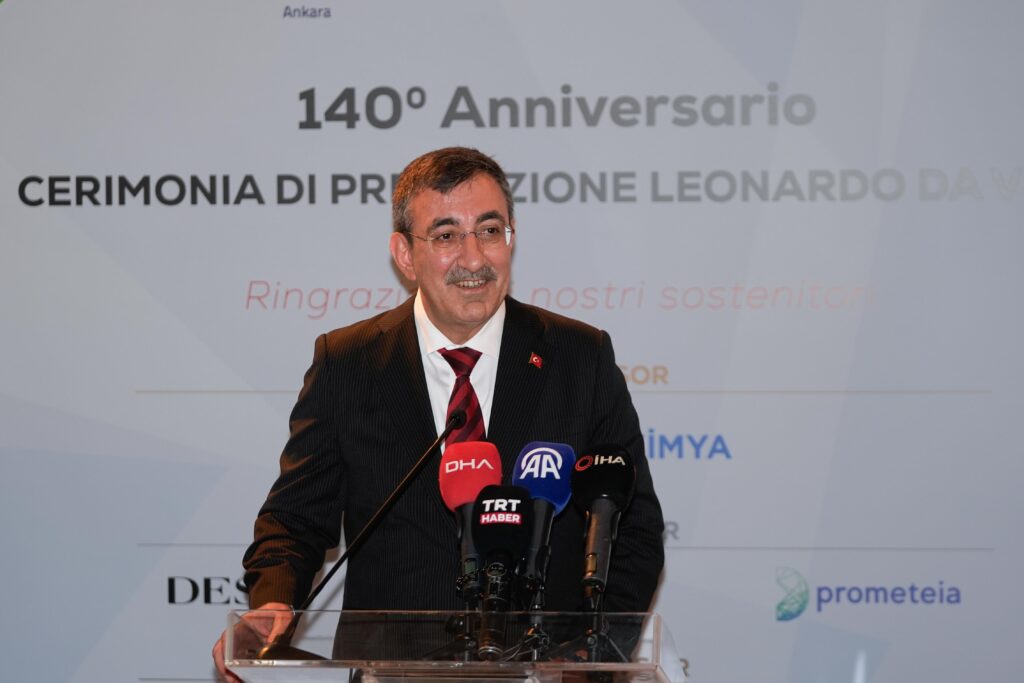 Türk-İtalya iş dünyası 'Leonardo Da Vinci Ödülleriyle' taçlandı 4 1765547510 Cevdet Yilmaz