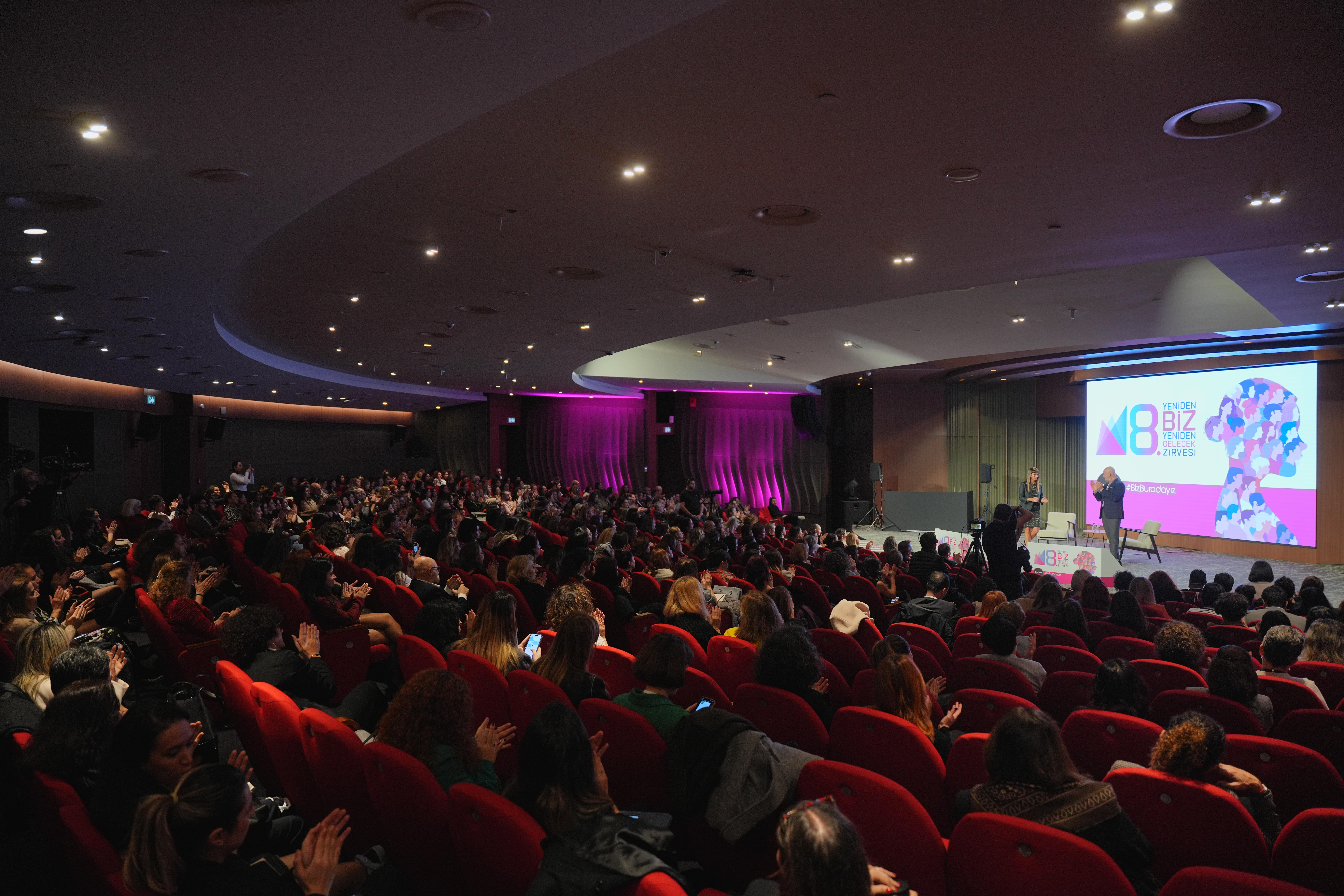 Kadınlardan güçlü mesaj: İşe dönüyoruz!