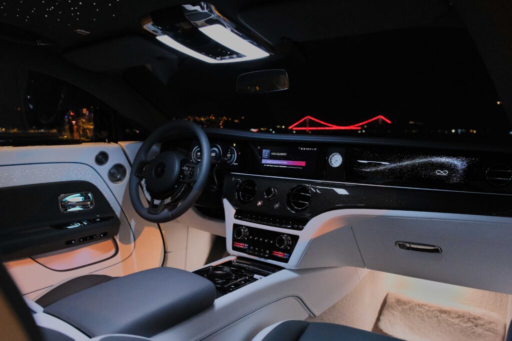 RollsRoyceBlackBadgeSpectre 4