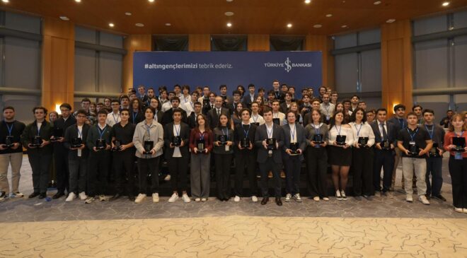 54 yıllık gelenek: “Altın Gençler” ödülleri sahiplerini buldu