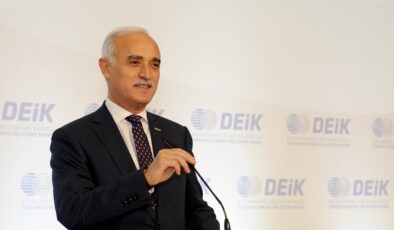 Nail Olpak: Küresel belirsizlik 2026’da da sürecek