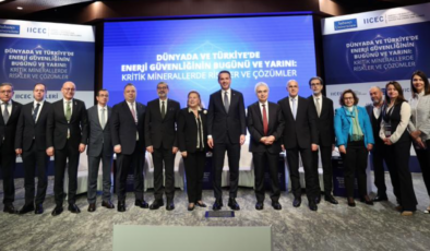 Türkiye elektrik otobanları kuruyor! Ekonomi elektrikleniyor!