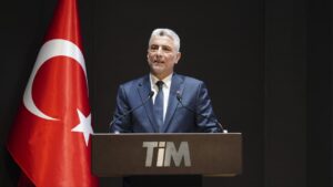 Bakan Bolat: 500 milyar dolarlık ihracat hedefine ulaşılabilir