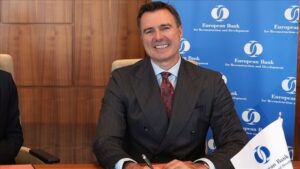 thumbs b c 39c15f395d144a56ee08bdf37c7c23aa