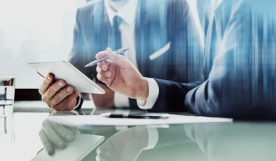 Ev gençlerinin ensesindeki poğaça