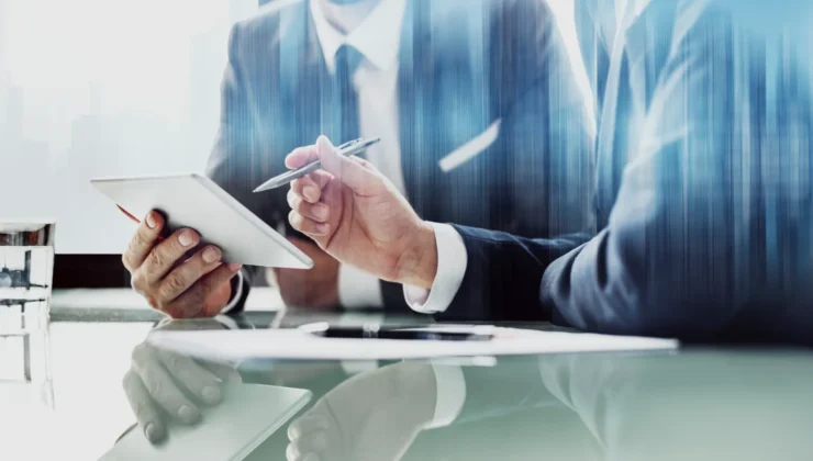 Ev gençlerinin ensesindeki poğaça