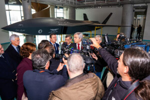 NATO üyesi Portekiz’den Baykar’a "Hayranlık" ziyareti: "Dünyanın zirvesindesiniz!" 3 05 2026 12 OCAK 05 20260128 2 72707011 121663656