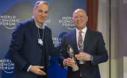 Koç Holding Davos’ta gövde gösterisi yaptı: Türkiye’nin akıllı fabrikaları dünyaya örnek seçildi