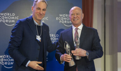 Koç Holding Davos’ta gövde gösterisi yaptı: Türkiye’nin akıllı fabrikaları dünyaya örnek seçildi