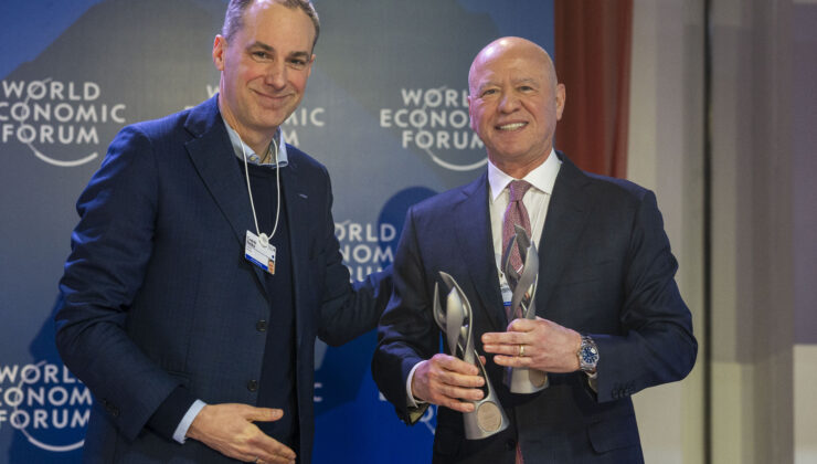 Koç Holding Davos’ta gövde gösterisi yaptı: Türkiye’nin akıllı fabrikaları dünyaya örnek seçildi