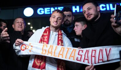 Galatasaray’ın yeni yıldızı Noa Lang İstanbul’da: “Kulübün büyüklüğü ve taraftarın ilgisi beni buraya getirdi”