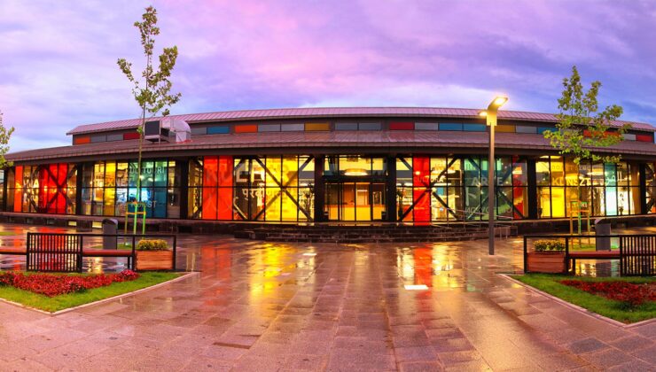 Sakarya’dan Türkiye’de bir ilk: 20 bin kitap çocukları bekliyor!