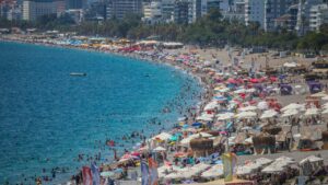 Turizmde 2026 hedefi 100 milyon turist 3 antalya turizm dha 1904338