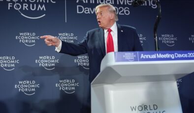 Trump damga vurdu: Davos Zirvesi sona erdi