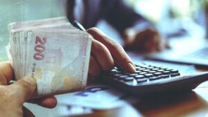 Memur ve emeklinin zam oranı yarın netleşiyor 4 memur zam 2375715 1