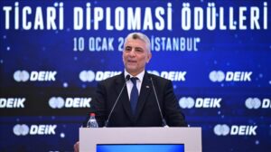 Bakan Bolat: Küresel büyüme yavaşlarken Türkiye pozitif ayrıştı