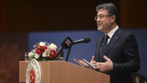 Bakan Yumaklı’dan Berlin’de ‘Marka’ ültimatomu: Raflarda figüran olmayın, Avrupa’yı kuşatın!