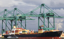 Basmane Çukuru İzmir’in önünü kesiyor