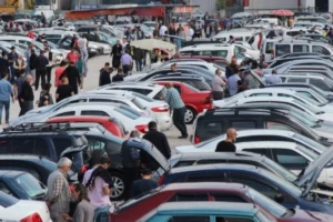 İkinci elde piyasa şaşırtıyor: Yaşlı arabalar gençlerden daha hızlı prim yapıyor 3 2 el arac